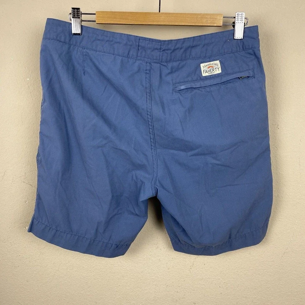 Faherty Men's Solid Blue Polyester Cotton Blen Shorts 31